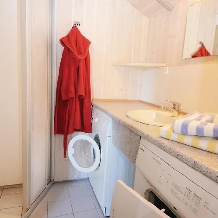 Kranich Poolferienhaus Сasa de vacaciones