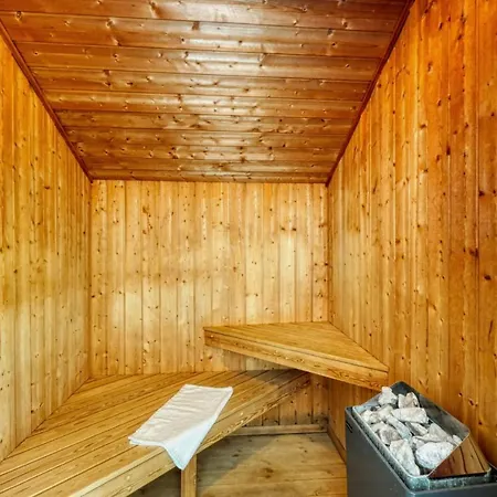 Kranich Poolferienhaus Сasa de vacaciones