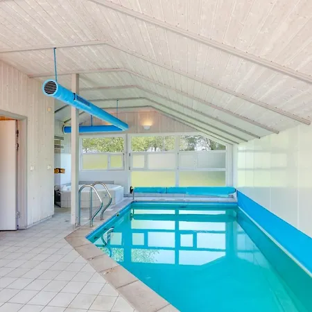 Kranich Poolferienhaus * Hohendorf (Nordvorpommern)